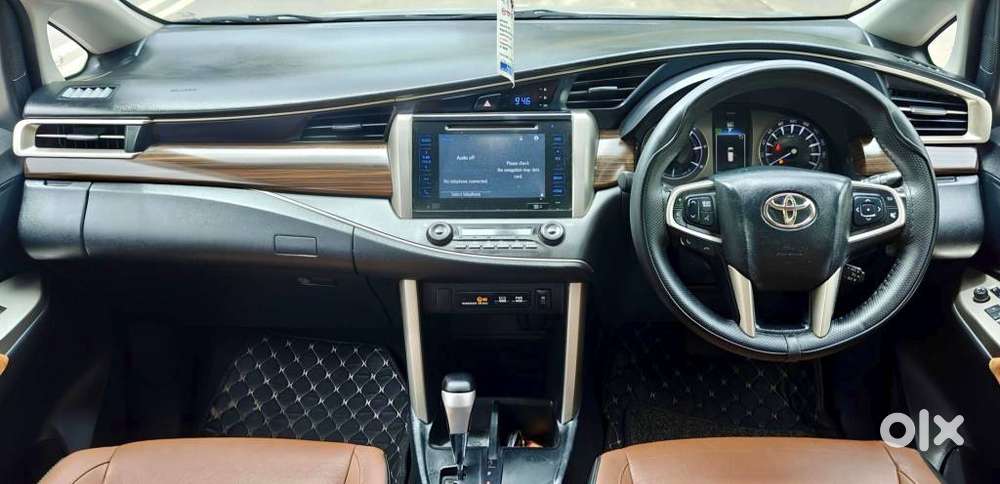 Toyota Innova Crysta 2.8 Zx At 7 Seater, 2017, Diesel