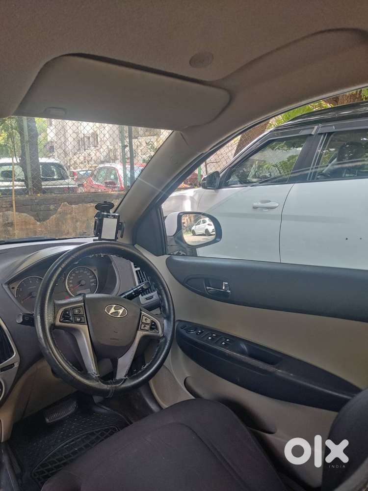 Hyundai I20 2011 Cng & Petrol Good Condition