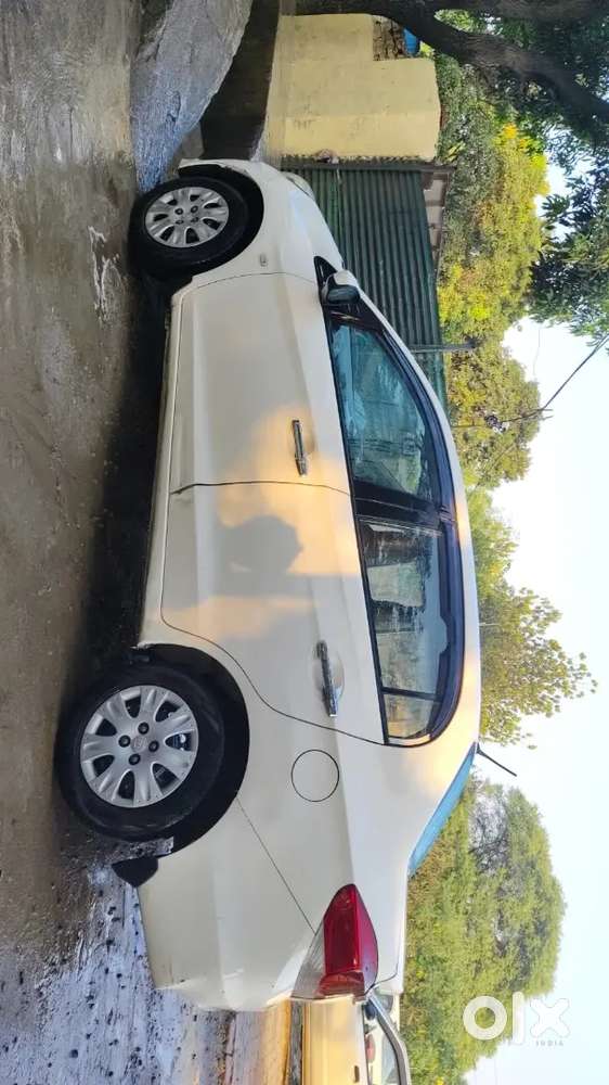 Honda Amaze 2013 Petrol Well Maintained