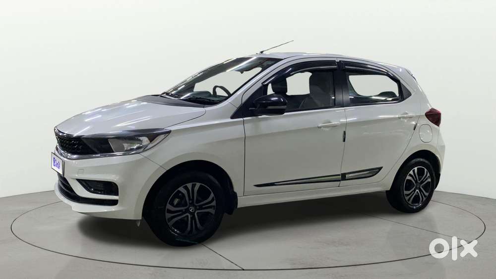 Tata Tiago 1.2 Revotron Xta, 2024, Petrol