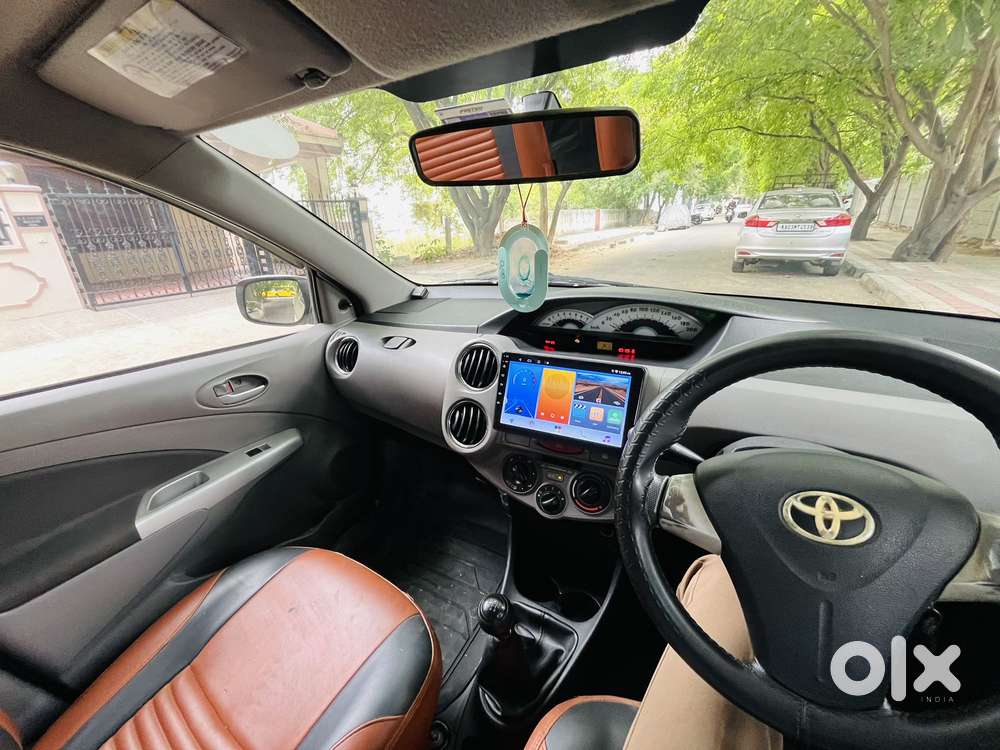 Toyota Etios, 2011, Petrol