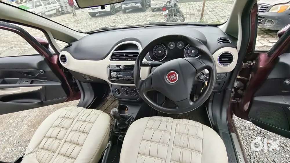 Fiat Punto Evo 2014 Petrol 55000 Km Driven Mp04bhopal