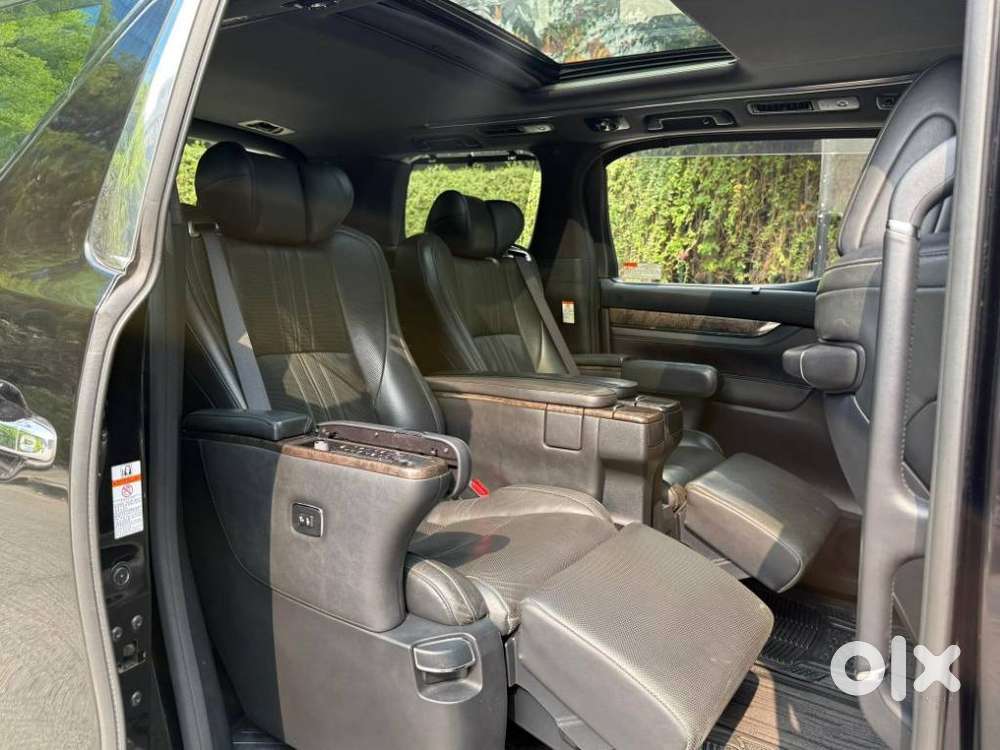 Toyota Vellfire Vip – Executive Lounge, 2019, Petrol