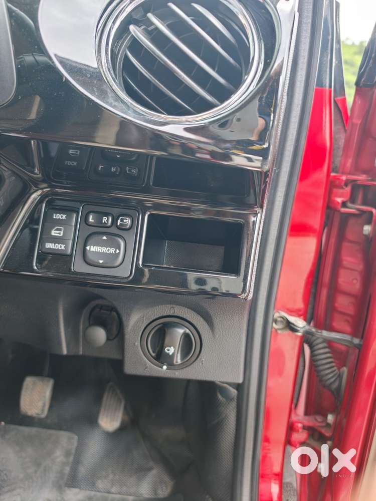 Toyota Etios Liva Vx Dual Tone, 2019, Petrol