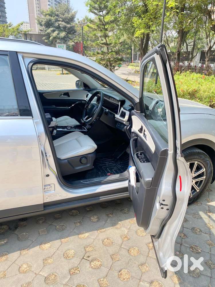 Mahindra Xuv700 2.2 Ax 7 Diesel At Luxury Pack Str, 2022, Diesel