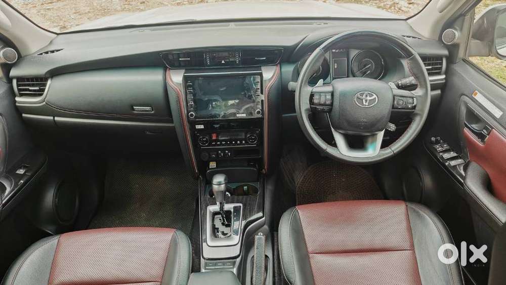 Toyota Fortuner Legender 4x2 At 2.8, 2024, Diesel