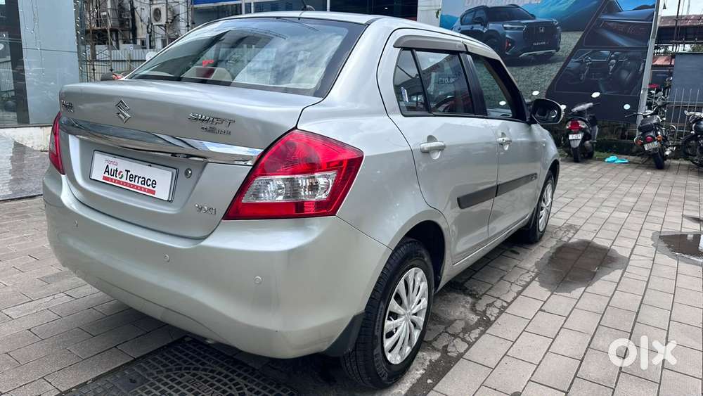 Maruti Suzuki Swift Dzire Vxi Optional, 2016, Petrol