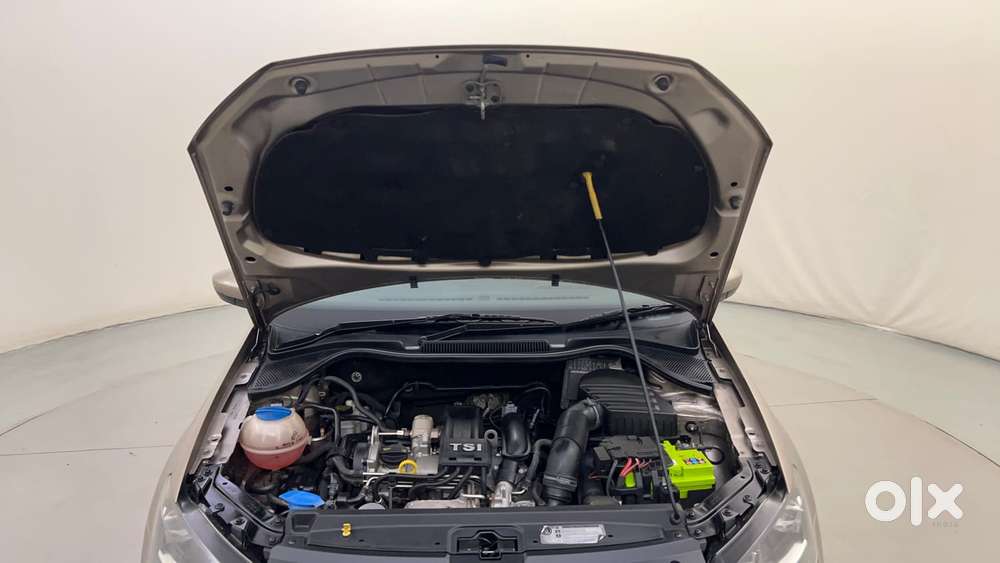Volkswagen Vento 1.2 Tsi Highline At, 2017, Petrol