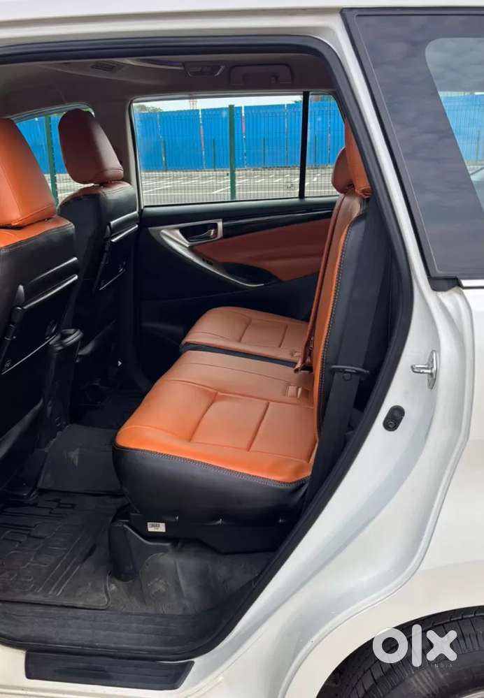Toyota Innova Crysta [2020-ongoing] 2.4 Vx 8 Str, 2021, Diesel