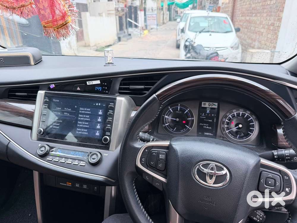 Toyota Innova Crysta 2022