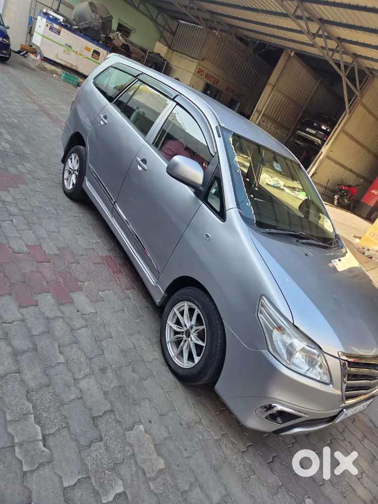 Toyota Innova Diesel 7 Seater 2015