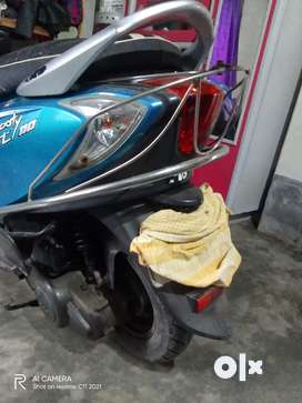 Olx best sale barasat scooty