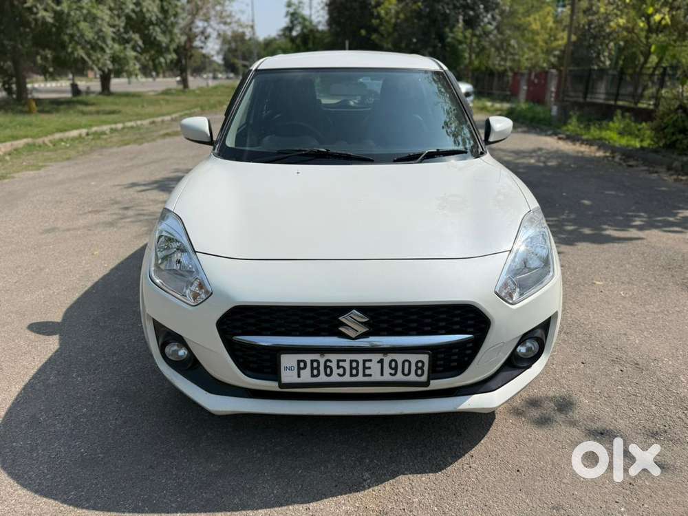 Maruti Suzuki Swift Vxi + Manual, 2023, Petrol
