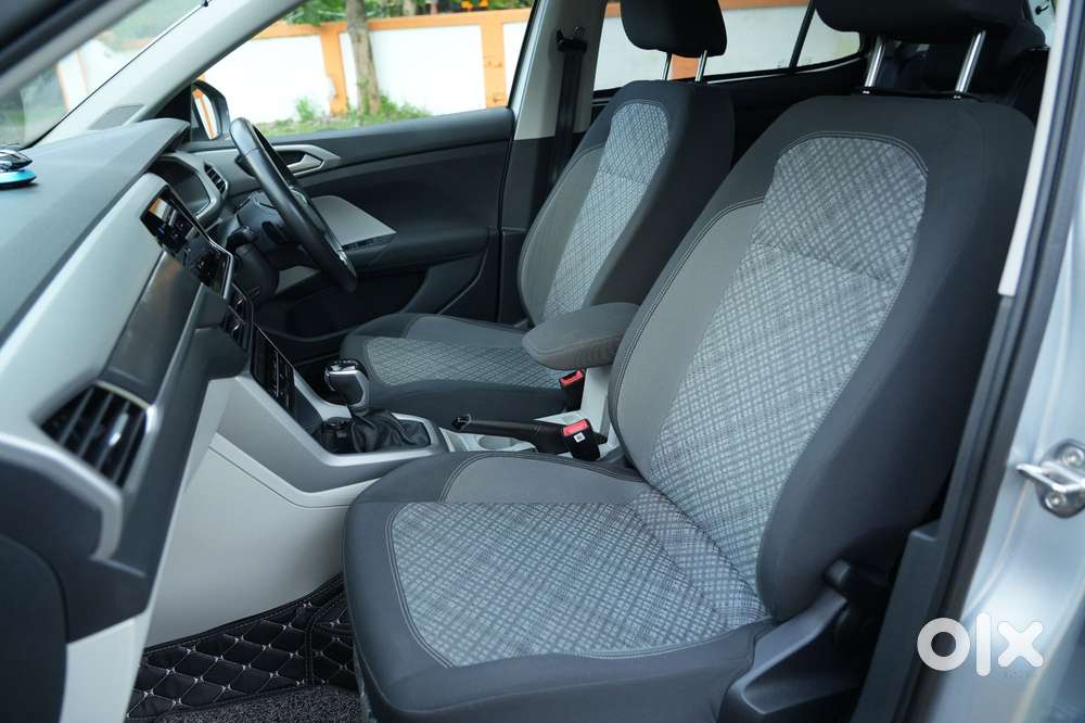 Volkswagen Taigun 1.0 Tsi Highline At, 2022, Petrol