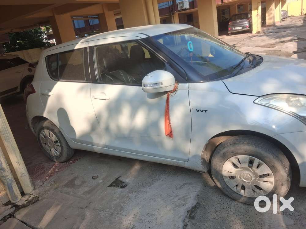 Maruti Suzuki Swift Vxi 1.2 Abs Bs-iv, 2014, Petrol