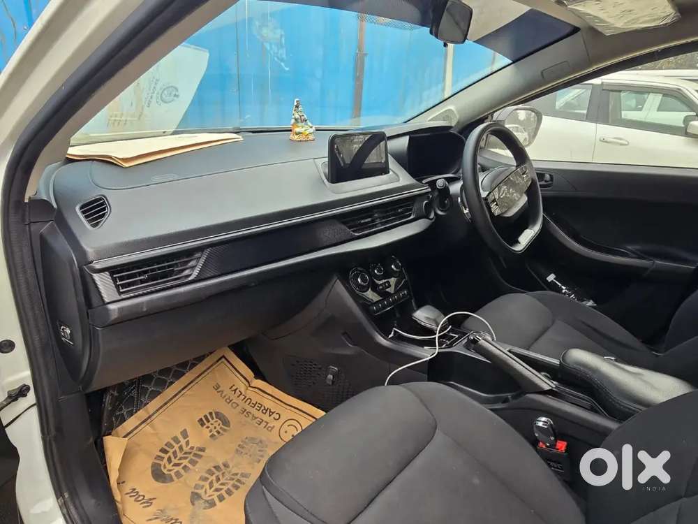 Well-maintained July 2024 [nexon Smart +s] Petrol / Cng Automatic
