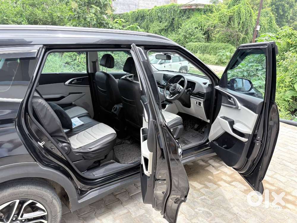 Kia Carens 2023 Diesel Well Maintained