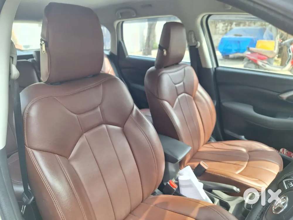 Toyota Urban Cruiser 2024 Hyryder Drive
