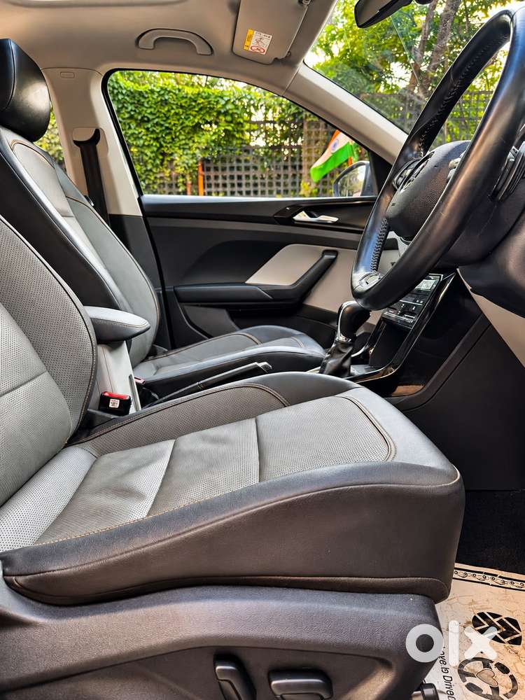 Skoda Kushaq 1.0 Tsi Style At (6 Airbags), 2023, Petrol