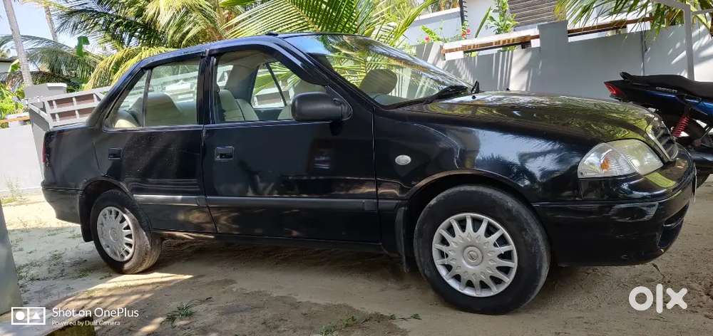 Maruti Suzuki Esteem 2005 Petrol