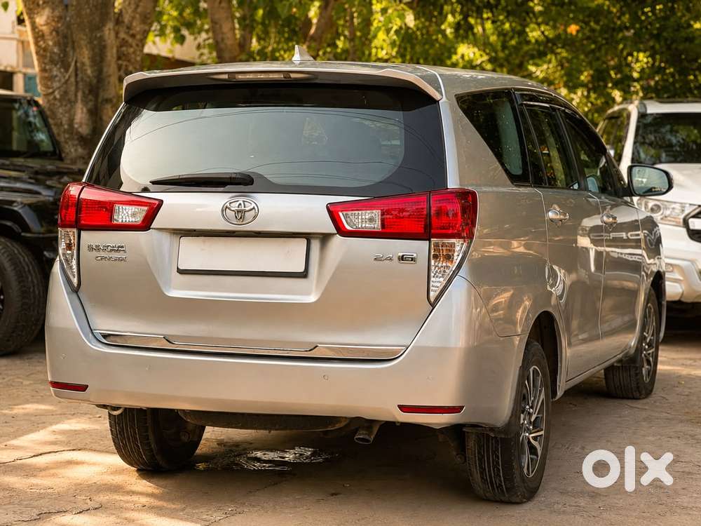 Toyota Innova Crysta 2.4 G Mt 8s, 2022, Diesel
