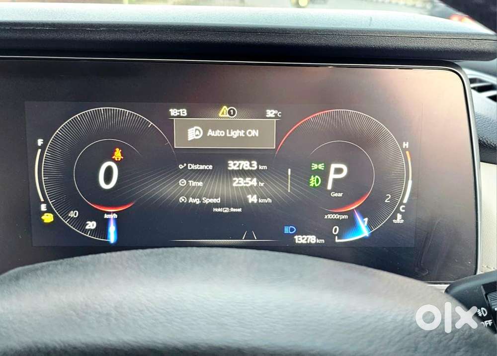 Mahindra Xuv700 2.0 Ax 7 Petrol At Luxury Pack Str, 2024, Petrol