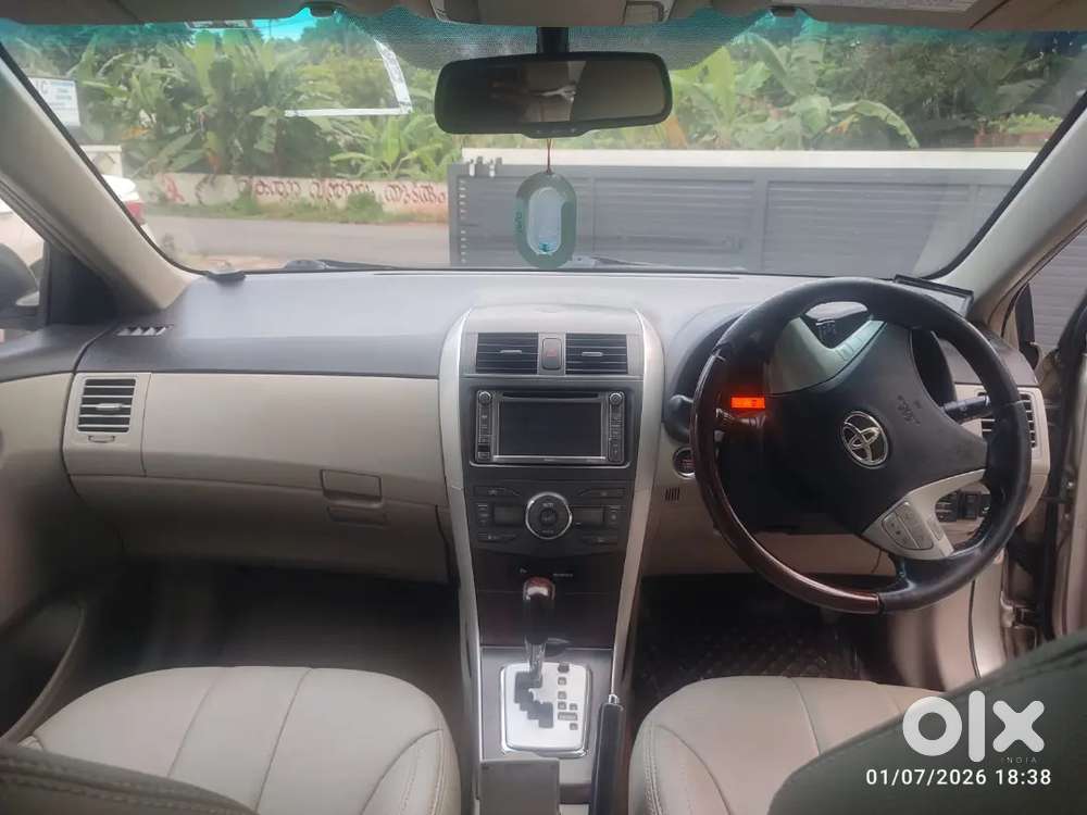 Toyota Corolla Altis 2013