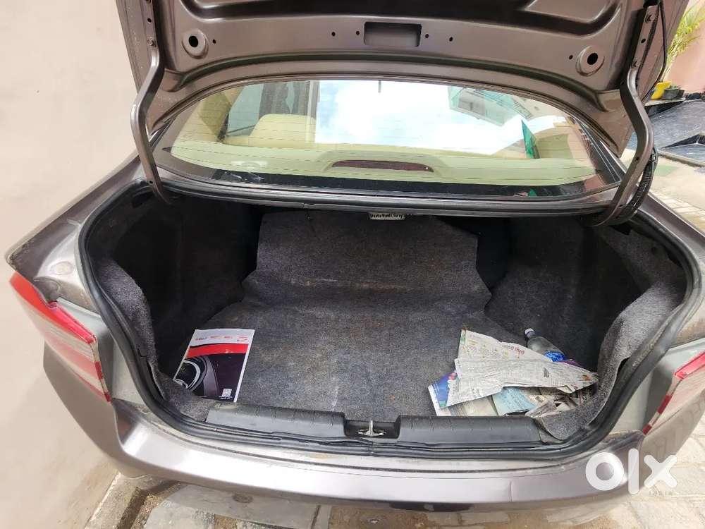 Honda City 2012 V Mt In U Titanium Colour
