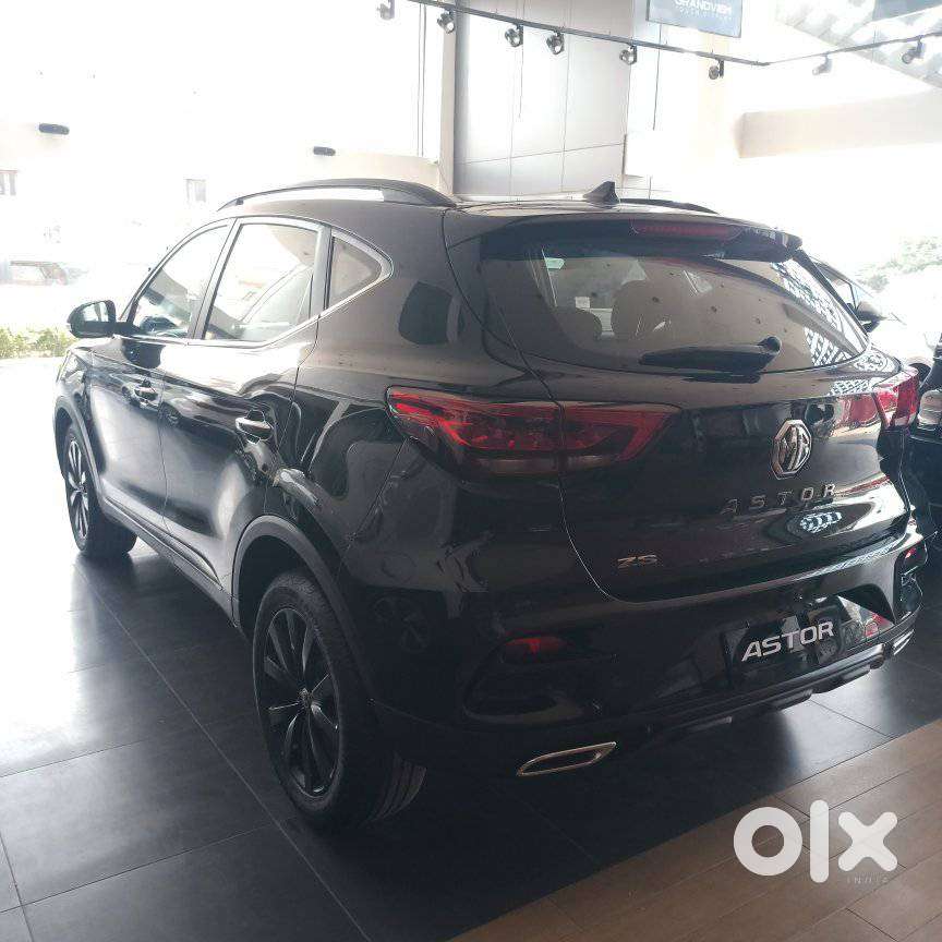 Mg Astor Smart Cvt Black Storm, 2023, Petrol