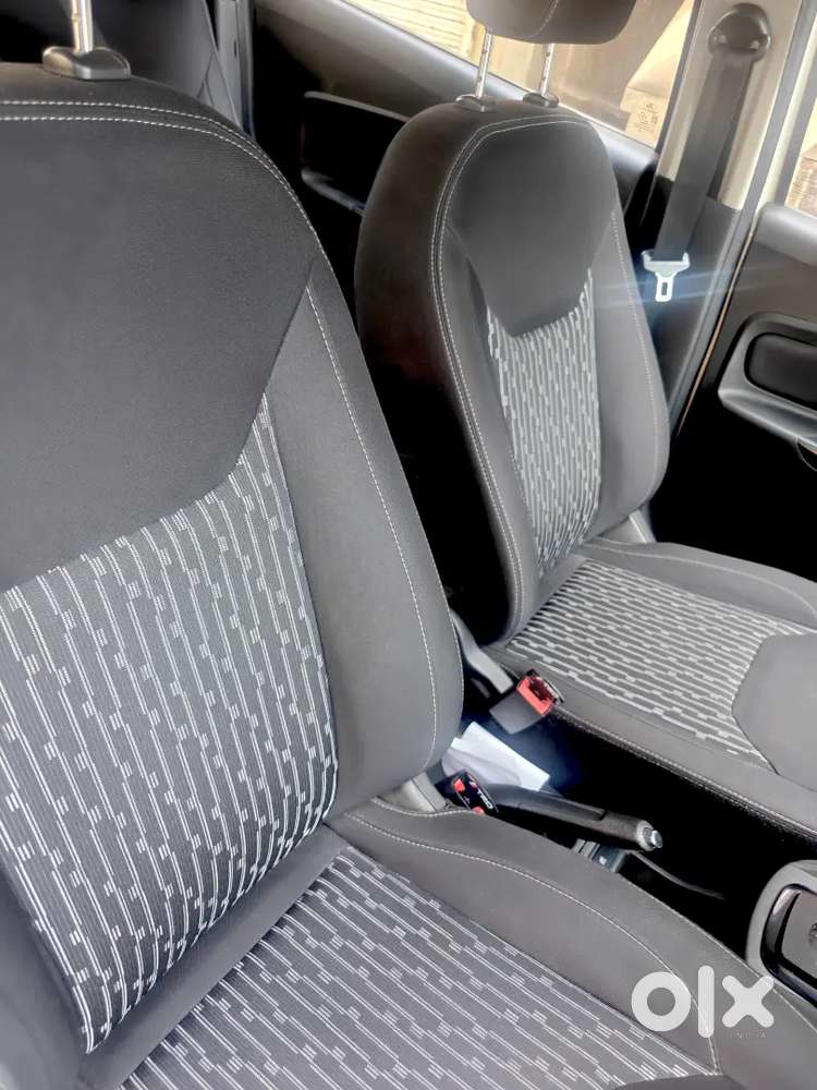 Ford Figo Automatic Titanium 2021