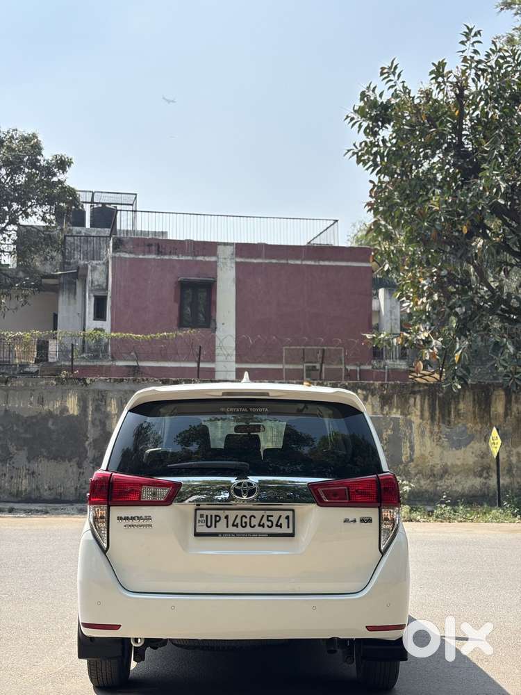 Toyota Innova Crysta 2.4 V 8 Str, 2024, Diesel