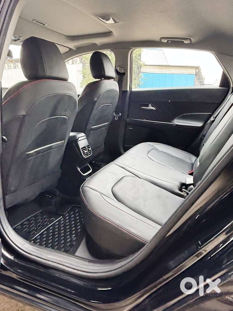 Hyundai Verna Sx (o) 1.5 Turbo Petrol Dct, 2025, Petrol