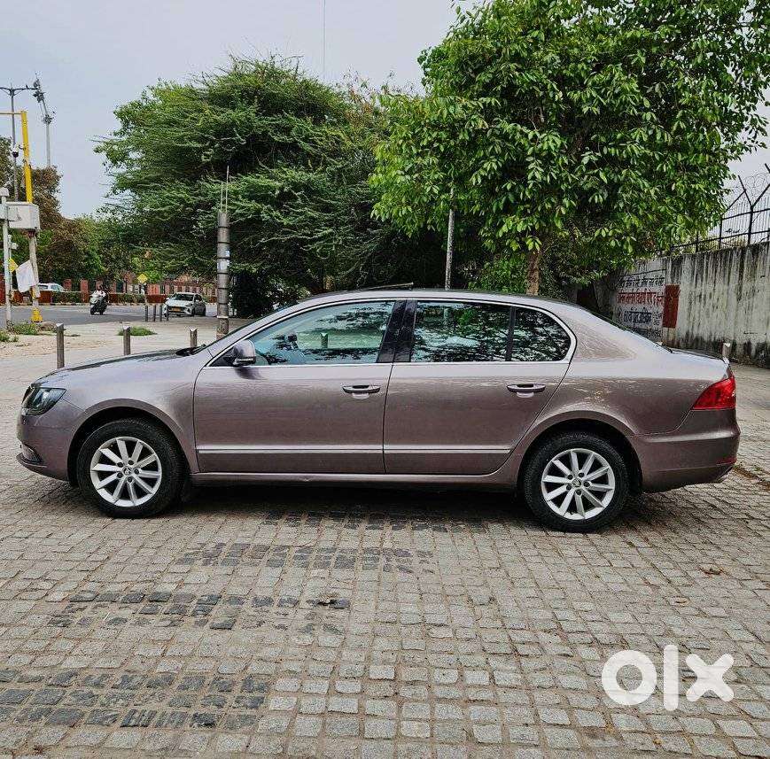 Skoda Superb 2013-2015 Elegance 1.8 Tsi At, 2014, Petrol