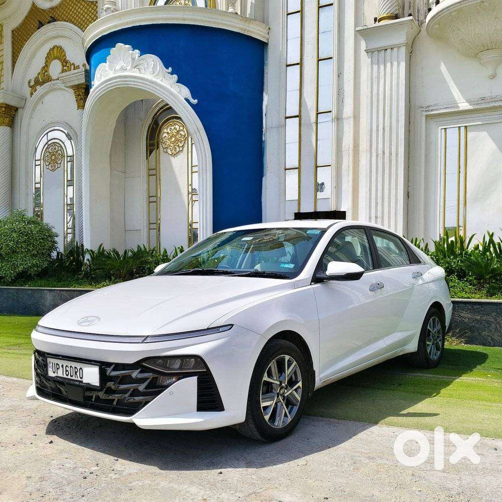 Hyundai Verna Sx (o) 1.5 Vtvt Ivt [2023 - 2026], 2023, Petrol