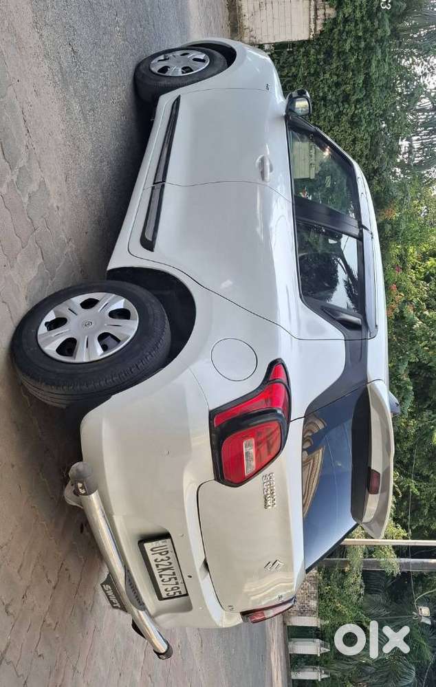 Maruti Suzuki Swift Vxi Optional, 2019, Petrol