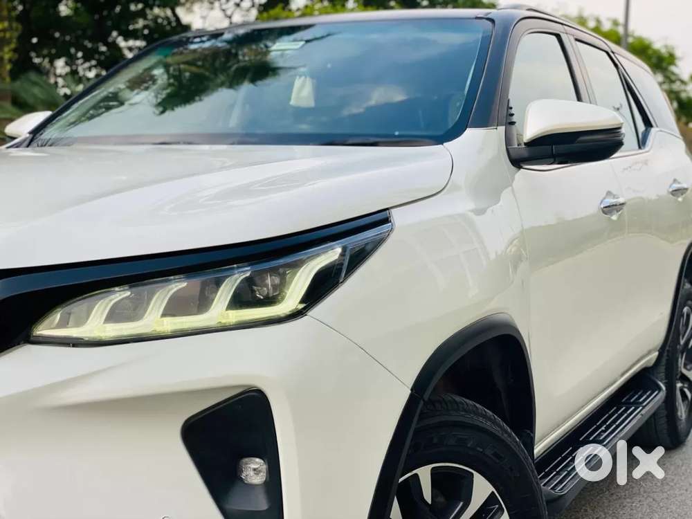 Toyota Fortuner Legender, 2022, Diesel