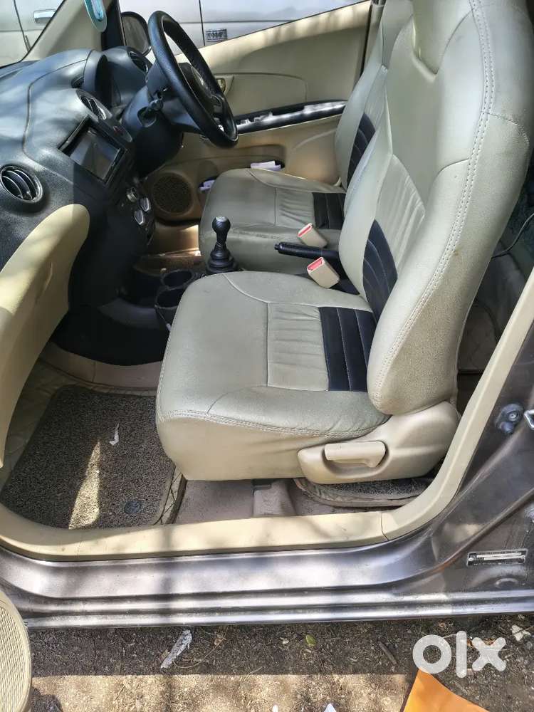 Honda Brio 2015 Petrol Well Maintained