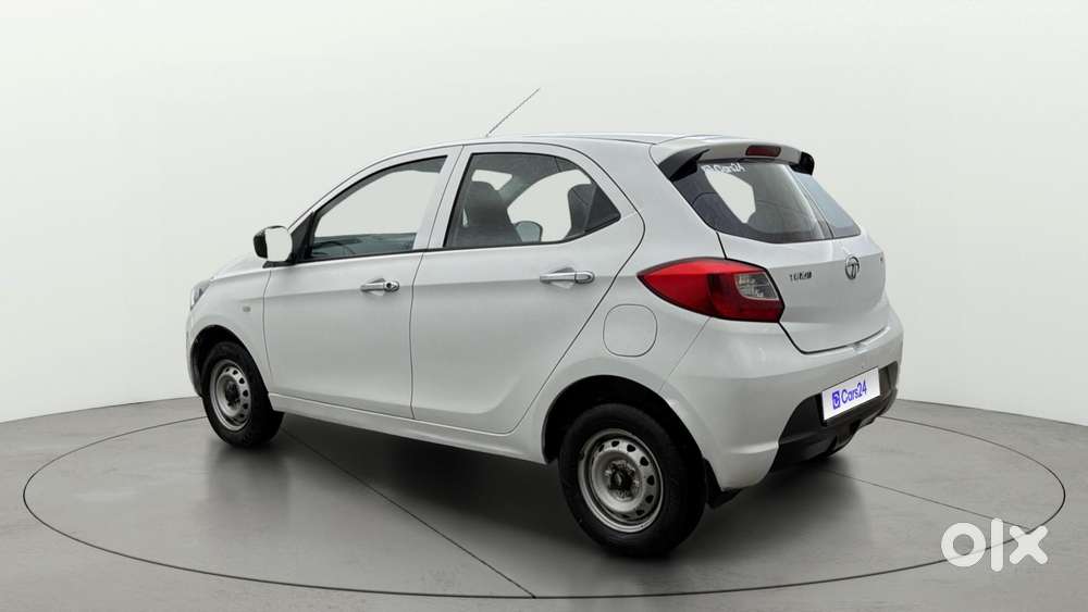 Tata Tiago Xe, 2018, Petrol