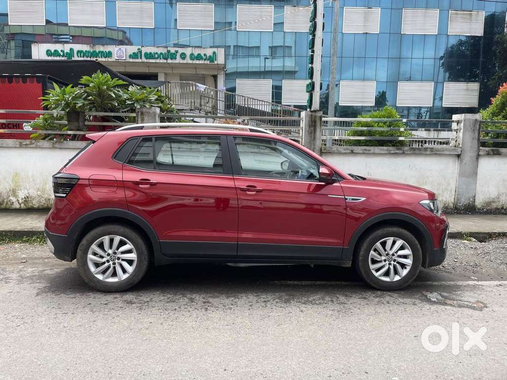 Volkswagen Taigun 1.0 Tsi Highline At, 2022, Petrol