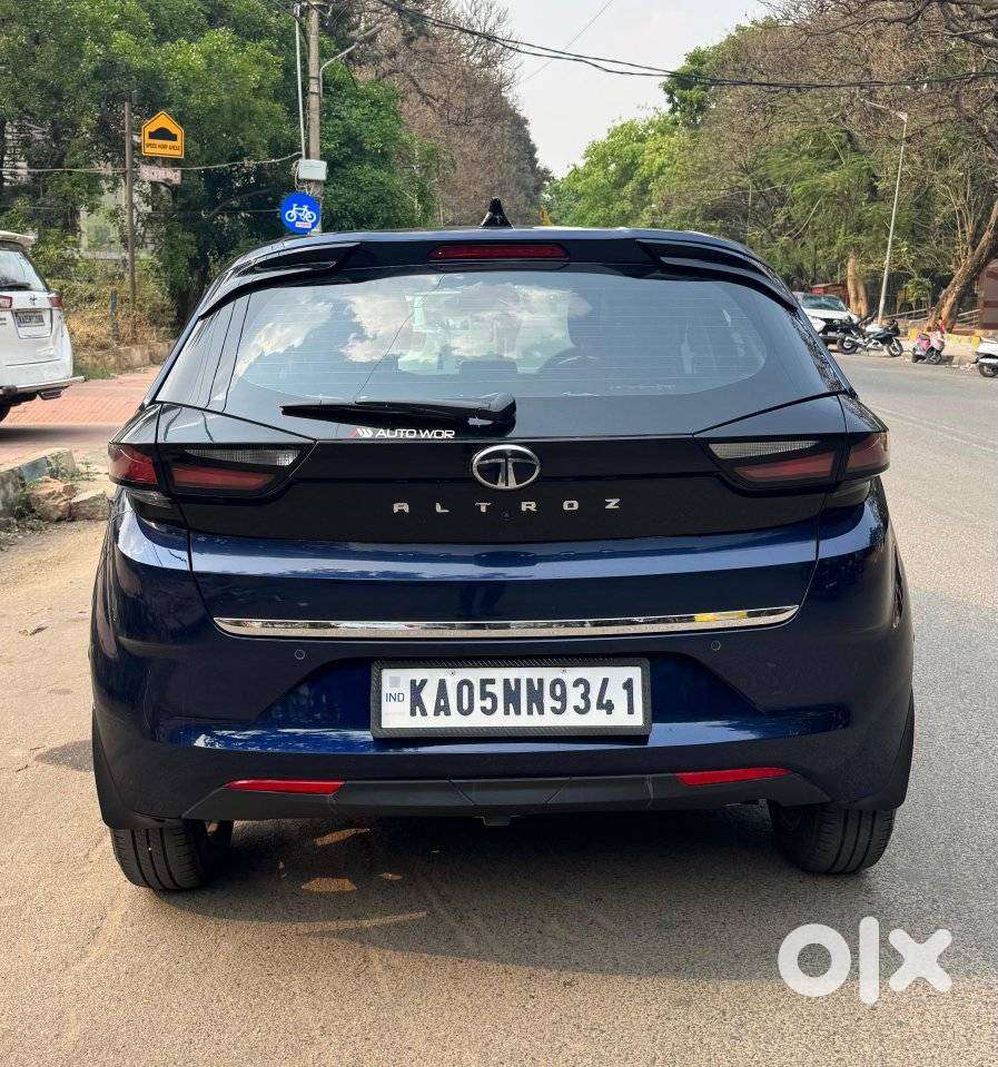 Tata Altroz Xz, 2025, Petrol