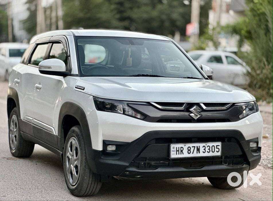 Maruti Suzuki Brezza Lxi S-cng, 2023, Cng & Hybrids