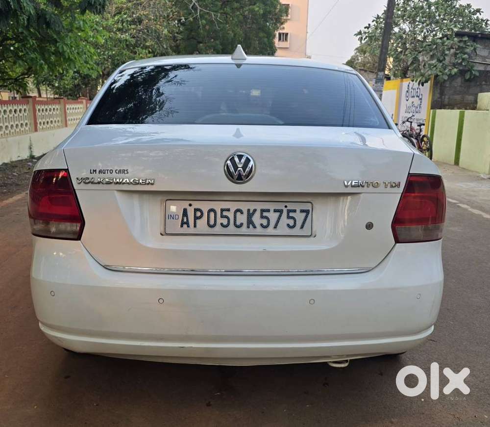 Volkswagen Vento 1.6 Highline Plus 16 Alloy, 2013, Diesel