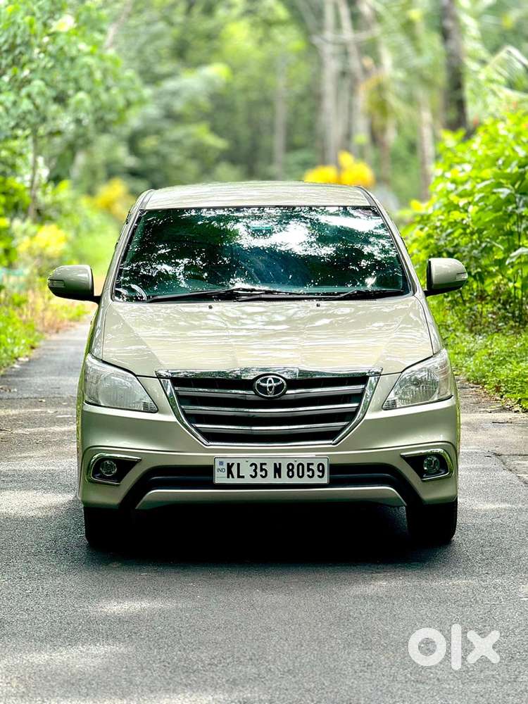 Toyota Innova 2015 Diesel 184500 Km Driven