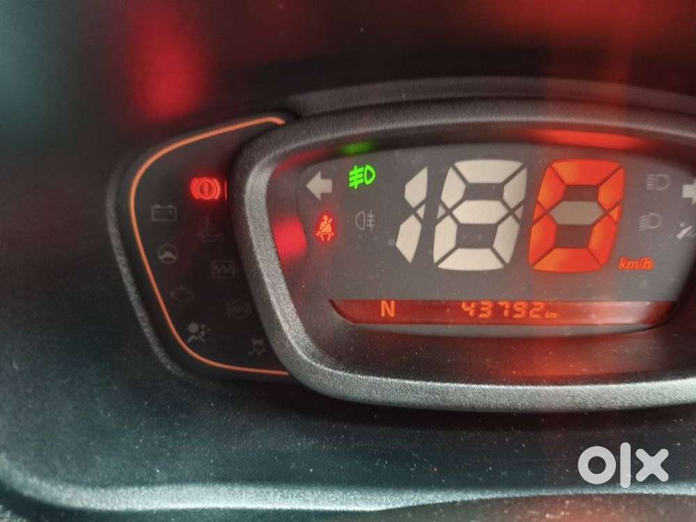 Renault Kwid Rxt Amt Climber (automatic), 2019, Petrol