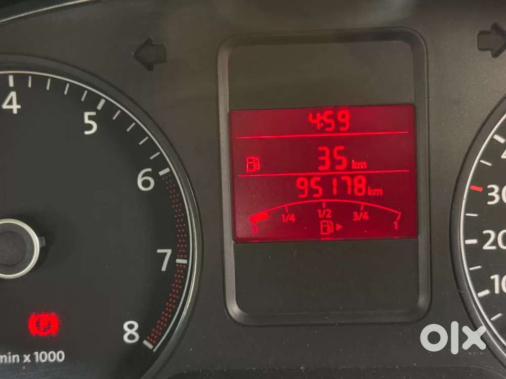 Volkswagen Polo Petrol Highline 1.2l, 2013, Petrol