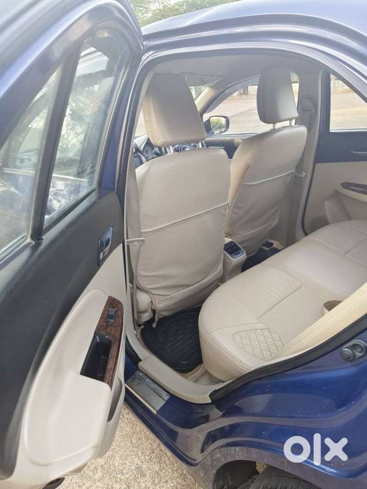 Maruti Suzuki Swift Dzire Vxi Optional, 2020, Petrol