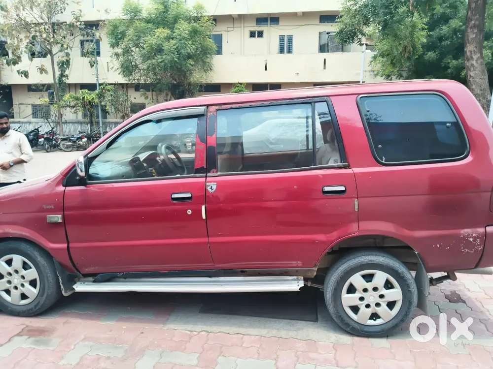 Chevrolet Tavera 2010 Diesel 130000 Km Driven