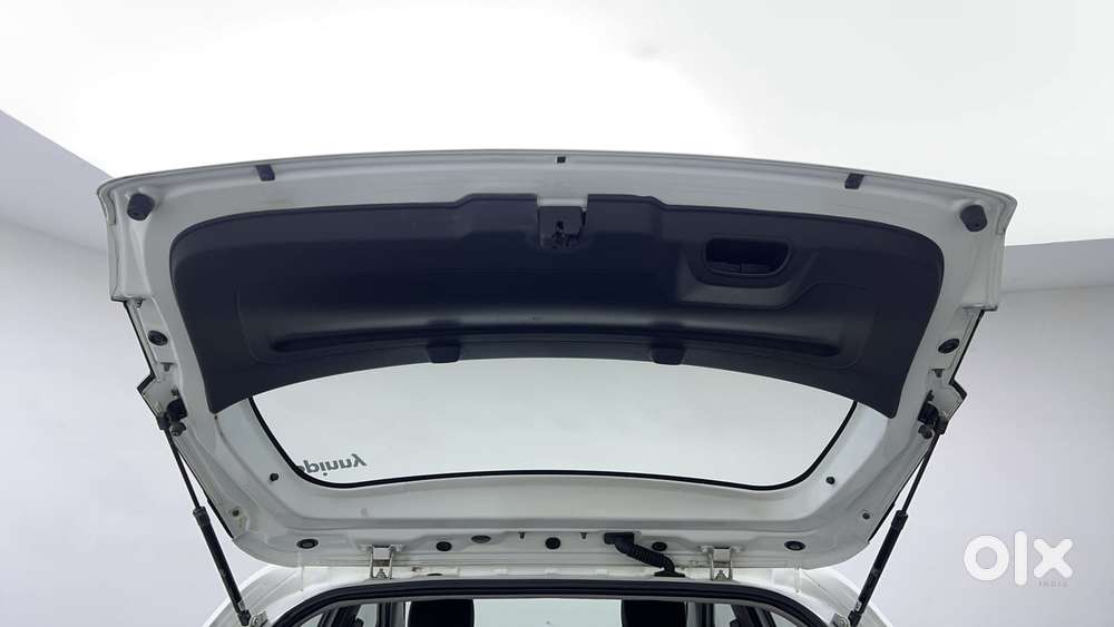 Tata Altroz 1.2 Xe, 2020, Petrol