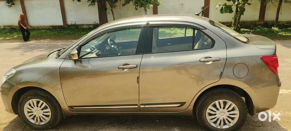 Maruti Suzuki Dzire 1.2 Vxi, 2023, Petrol