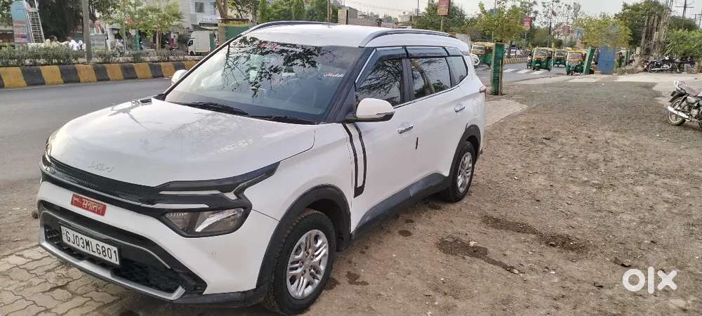 Kia Carens 2023 Cng & Hybrids 120000 Km Driven